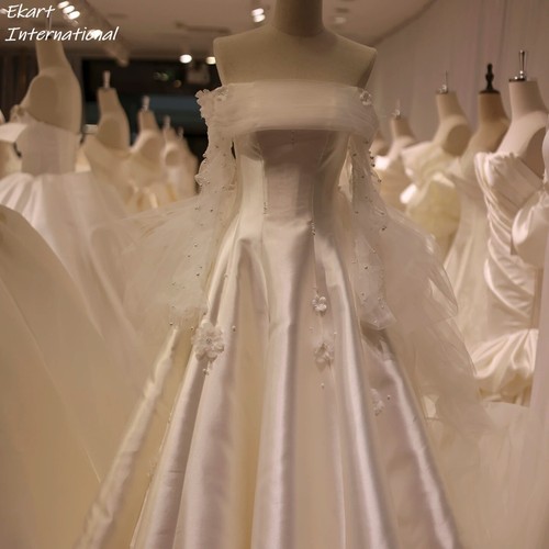 OFF WHITE Abito da sposa elegante spalle scoperte 3D fiori perle raso maniche lunghe arabo