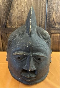 Vintage West African Nigerian Mask Sculpture, Hand-Carved Wood, Vintage 1970’s - Bild 1 von 9