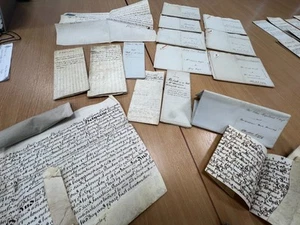 RARE COLLECTION: 61 Original Antique Manuscripts - Thornbury, Gloucestershire - Picture 1 of 6