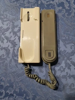 Urmet 1130/1 1 Tasto Citofono - Beige - Immagine 1 di 3