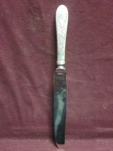 Sterling Stieff BETSY PATTERSON ENGRAVED FRENCH KNIFE 8 7/8"   No Monogram Cover