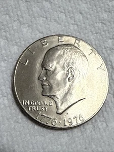 1776-1976 No Mint Mark Eisenhower Bell Moon Dollar US Bicentennial Coin #1 - Picture 1 of 2