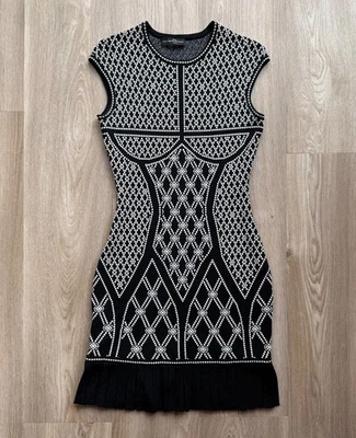 Alexander McQueen Dress With Black Pearl Knit Moira Schitt's - Image 1 of 4