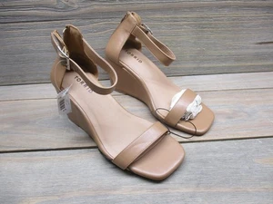 Sandali Torrid donna misura 6,5 marroni punta quadrata zeppa tacco cinturino alla caviglia zip dietro - Foto 1 di 11