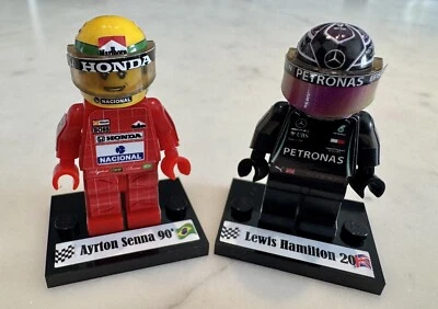 Set The Dreams F1 Minifigure Lewis Hamilton and Ayrton Senna Figurino Minifigure - Immagine 1 di 4