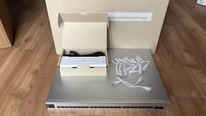 Ubiquiti UniFi Switch Pro Max 24 PoE USW-Pro-Max-24-PoE (400W) - Photo 1/4