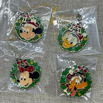 Tokyo Disney Resort Juego Premio Dije Corona de Navidad Mickey Minnie Pluto Donald Foto 1 de 2