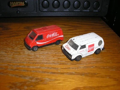 Raro Lote de 2 Furgonetas de Entrega Coca Cola Coca Cola De Colección Diferentes ENVÍO GRATUITO Foto 1 de 3