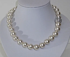 Perlenkette creme weiß mit Kristall besetztem Magnetverschluß - neu - Bild 1 von 1