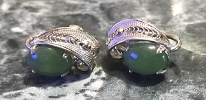 Vintage Sorrento Sterling Green Jadeite Filigree Leaf Screw back Earrings 3/4" - Picture 1 of 2