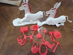 1970 Buckaroo Game by Ideal Pieces Parts 2 Horses And 1 Set Of Pieces - Picture 1 of 6