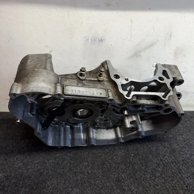 00-23 Suzuki DRZ400S OEM ESTUCHE DERECHO CÁRTER MOTOR MEDIO CARTER ESTUCHE PRINCIPAL BUENO Foto 1 de 4