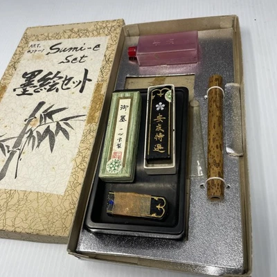 Juego de palo de tinta vintage Sumi-e caligrafía japonesa Sumi sólido + piedra de pizarra Foto 1 de 4