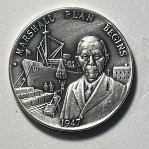 1947 Marshall Plan Begins Danbury Mint Sterling Silver Medal 40mm - Picture 1 of 3