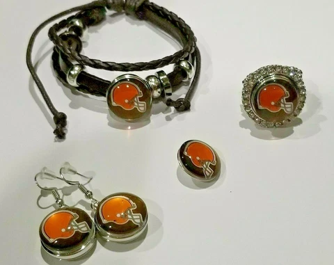 Cleveland Browns NFL Snap Jewelry snap, stretch Ring, Earrings or Bracelet Cover