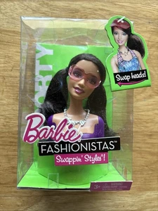 Barbie Fashionistas Swappin' Styles Fashionistas Barbie Puppe Kopf 2010  - Bild 1 von 6
