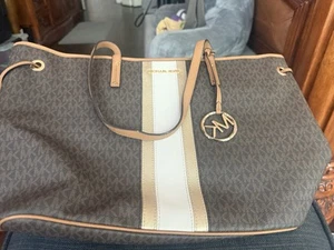 Michael Kors- Multicolor Signature Leather Tote Bag - Picture 1 of 6
