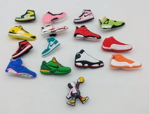 NEU Nike Sneaker Head Croc Jibbitz Schuh Charms Menge 15 A - Bild 1 von 1