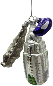 Patricia Breen Manhattan Ape Pearl Purple Plane King Kong Christmas Ornament - Bild 1 von 20