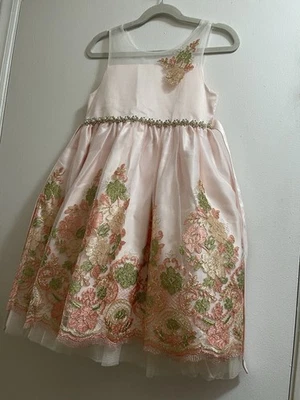 Girl Dress Size 6 - Image 1 of 4