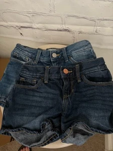 Old Navy Blue Denim Shorts Adjustable Waist 100% Cotton (2Pack)EUC Girl's Size 6 - Picture 1 of 15