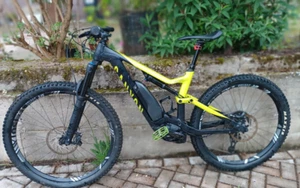 E-MTB Fully Canyon Spectral on 8.0 e-bike RH - M (1.75 -1.83) ALU MOUNTAINBIKE - Bild 1 von 24