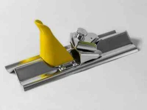 PIALLETTA ANGOLARE IN INOX PER CARTONGESSO – AKIFIX® - Foto 1 di 2