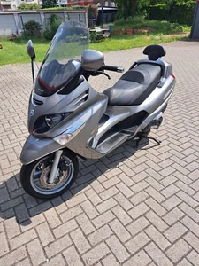 Motorroller - Bild 1 von 8