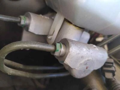 LR014569 4855756 hauptbremszylinder für LAND ROVER RANGE SPORT V8 TD FIRST 2005 Foto 1 de 3