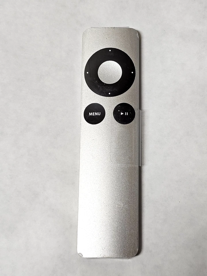 NEW Genuine Apple Silver Remote for TV iPod iMac Macbook Pro Silver A1294 - Image 1 of 4