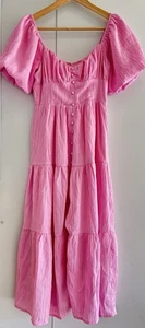 Vestido All in Favor XS Manga Abullonada Hombro Descubierto En Niveles Bebé Rosa Cottagecore - Imagen 1 de 12