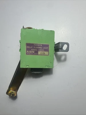 Módulo de control de rayos diurnos Lexus GS300 GS400 1998-2005 OEM 82642-33020 Foto 1 de 4