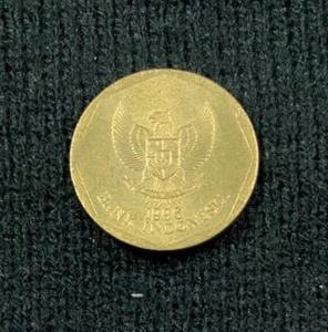 1996 Indonesia Rupiah 100 One Hundred Coin Circulated - Picture 1 of 2