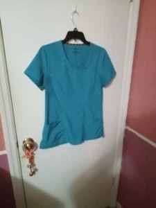 Women's Blue Heart Pattern HeartSoul Scrub Top - Picture 1 of 7