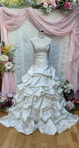 Wedding Ball Gown Sweetheart Neckline Crystal Embellished Ruffle Size 12 UK - Picture 1 of 17