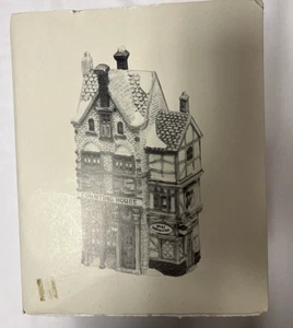 Departamento 56 Dickens Village Silas Thimbleton Abogado con Cable Iluminado - Imagen 1 de 11