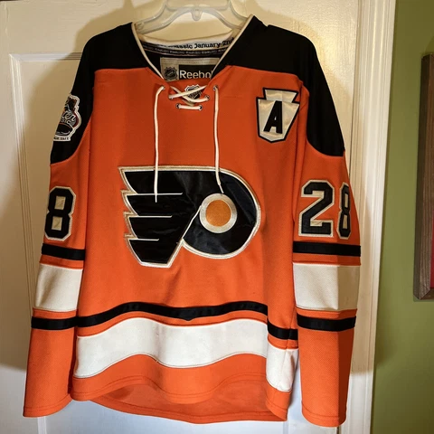 Reebok 2012 WINTER CLASSIC Claude Giroux 28 Philadelphia Flyers Jersey - SZ 48 Cover