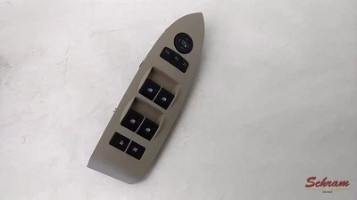 Главный переключатель для левой передней двери 2019 Cadillac Escalade ESV 2007830 - Изображение 1 из 4