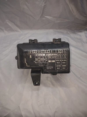 Caja de fusibles motor Honda Prelude 1993 1994 1995 1996 fabricante original Japón con cubierta fusibles Foto 1 de 4