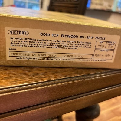 HTF Victory Gold Box Wood Jigsaw Puzzle London Scene  Approx 600pcs  HOLIDAY - Image 1 of 4