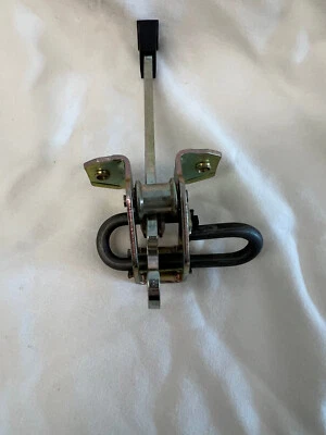 TOPE PUERTA DELANTERA BMW PT#51218155698 E34,525I,530I,540I,m5,735i,740i,750il Foto 1 de 3