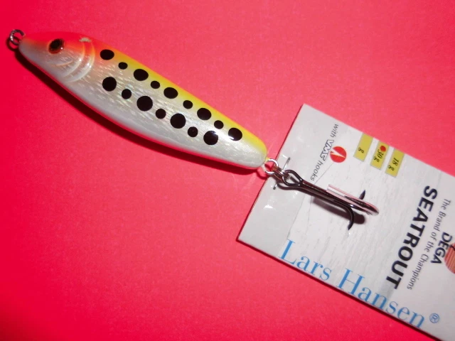 MEERFORELLEN WOBBLER SEATROUT LARS HANSEN 30g 12cm RASSELWOBBLER VMC  Nr 24 TOP - Bild 1 von 1