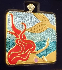 Estee Lauder x Disney MAKE A SPLASH Powder Compact by Monica NIB - Picture 1 of 2