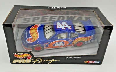1997 Team Hot Wheels #44 Kyle Petty Pro Racing Series Nascar 1:24 Scale NIB - Image 1 of 4