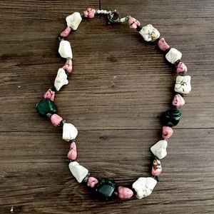 Wild Nature Boho Raw Stone Necklace Howlite, Pink Dyed Stone Jasper Southeastern - Picture 1 of 11