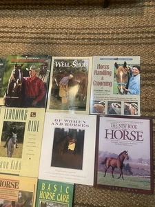 Lot of 11  Horse Books, Handling Stabling Feeding Care, Grooming And Much More - Bild 1 von 3