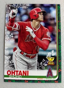 2019 Topps Shohei Ohtani Holiday #HW16 Gold Cup Nrmt hitting - Bild 1 von 2