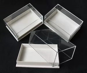 12 CAJA DE ESPECÍMENES DE EXHIBICIÓN DE PERSPEX IDEAL PARA FÓSILES, METEORITOS, MOLDES A PRESIÓN, MONEDAS - Imagen 1 de 1