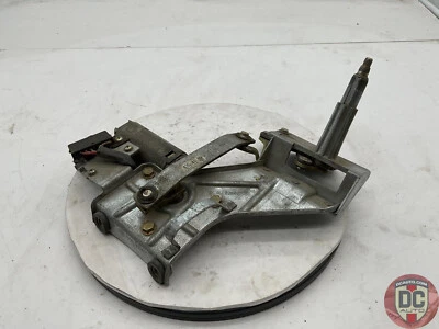 Задняя рама стеклоочистителя с двигателем 1989-1998 Porsche 911 964 993 96462808700 123828 - Изображение 1 из 4