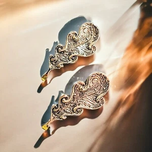 .925 SS 3-D Leaf Shape Earrings 1.3" x .5" Graduation Gift Casual Dressy AP-07a* - Picture 1 of 9